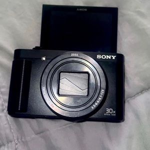 I am selling my Sony camera